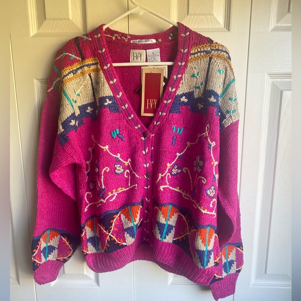 NWT Hand Knit Vintage style Silk Blend Patterned V-Neck Cardigan Size M - Picture 4 of 12